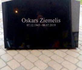 granīta piemineklis Rīga